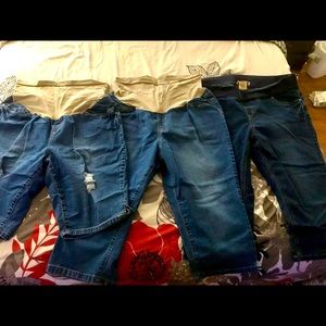 Maternity capris, set of 3 pairs